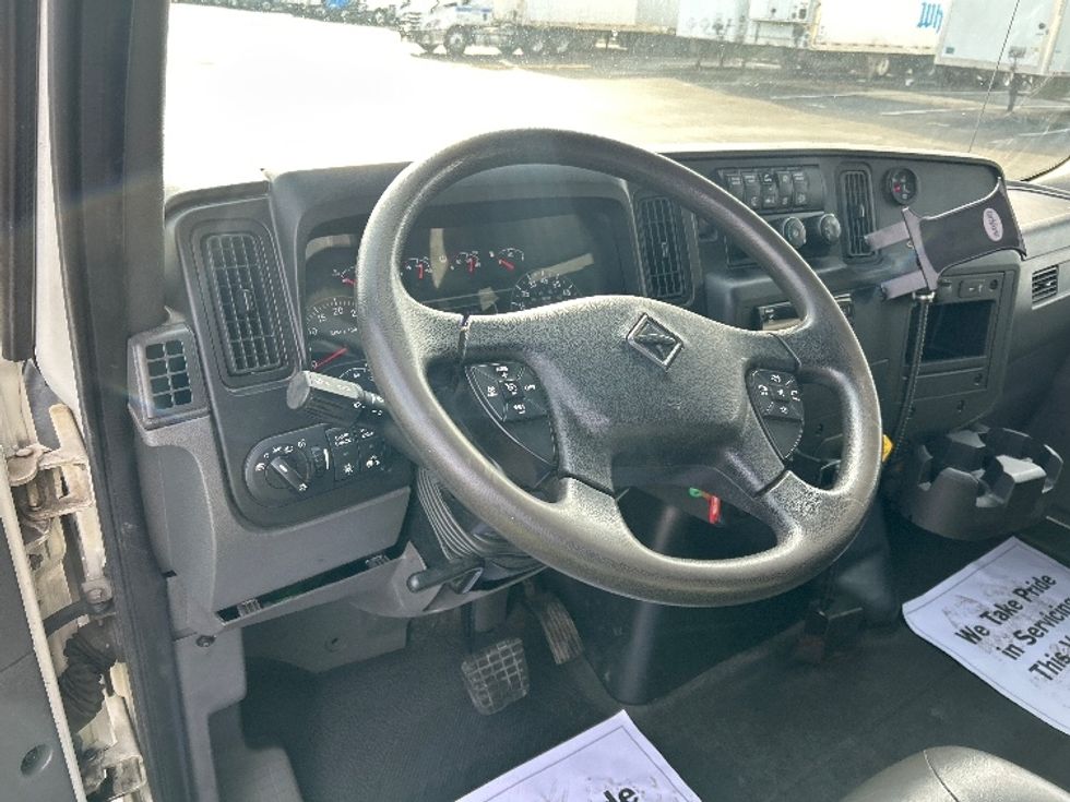 Medium Duty Box Truck-Light and Medium Duty Trucks-International-2020-MV607-Indianapolis-IN-86,611\n\t\tmiles-$ 66,750 - Image 17