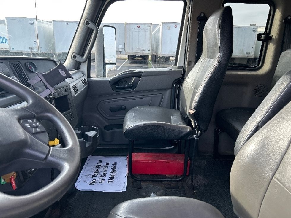 Medium Duty Box Truck-Light and Medium Duty Trucks-International-2020-MV607-Indianapolis-IN-86,611\n\t\tmiles-$ 66,750 - Image 19