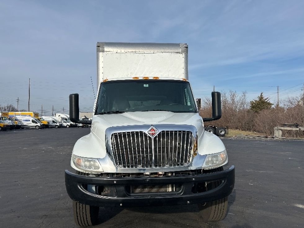 Medium Duty Box Truck-Light and Medium Duty Trucks-International-2020-MV607-Indianapolis-IN-86,611\n\t\tmiles-$ 66,750 - Image 2
