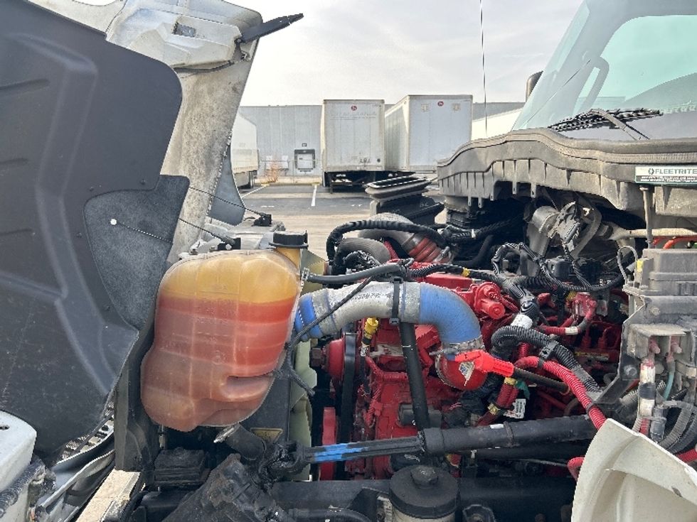 Medium Duty Box Truck-Light and Medium Duty Trucks-International-2020-MV607-Indianapolis-IN-86,611\n\t\tmiles-$ 66,750 - Image 24