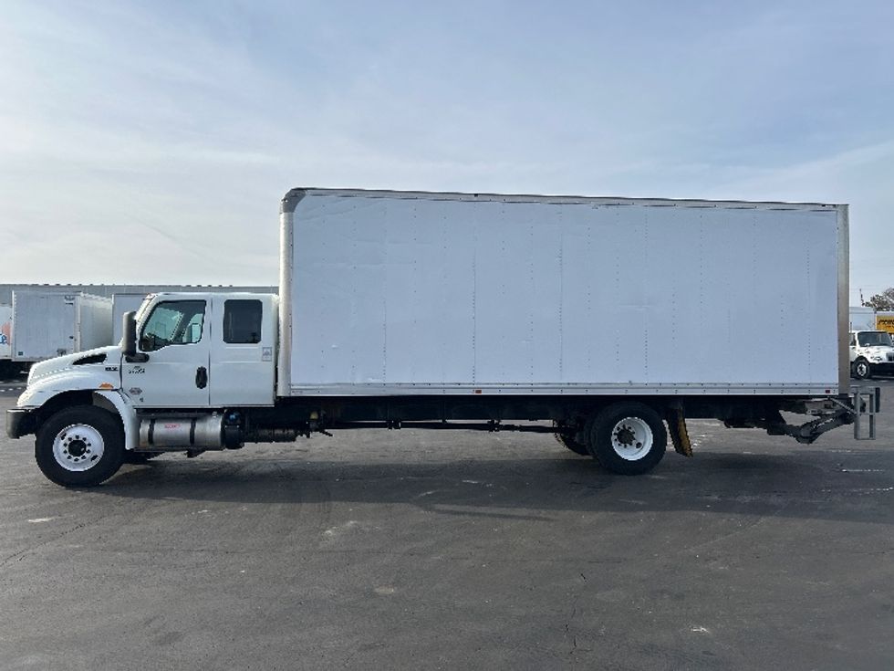 Medium Duty Box Truck-Light and Medium Duty Trucks-International-2020-MV607-Indianapolis-IN-86,611\n\t\tmiles-$ 66,750 - Image 4