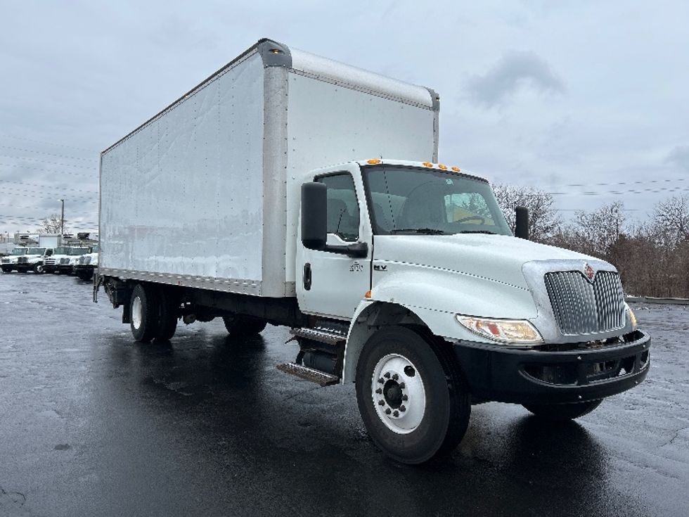 Medium Duty Box Truck-Light and Medium Duty Trucks-International-2020-MV607-Indianapolis-IN-98,330\n\t\tmiles-$ 60,500 - Image 1