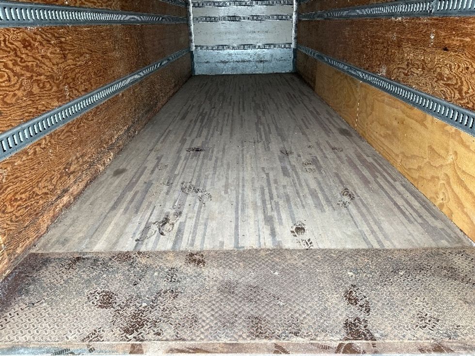 Medium Duty Box Truck-Light and Medium Duty Trucks-International-2020-MV607-Indianapolis-IN-98,330\n\t\tmiles-$ 60,500 - Image 10