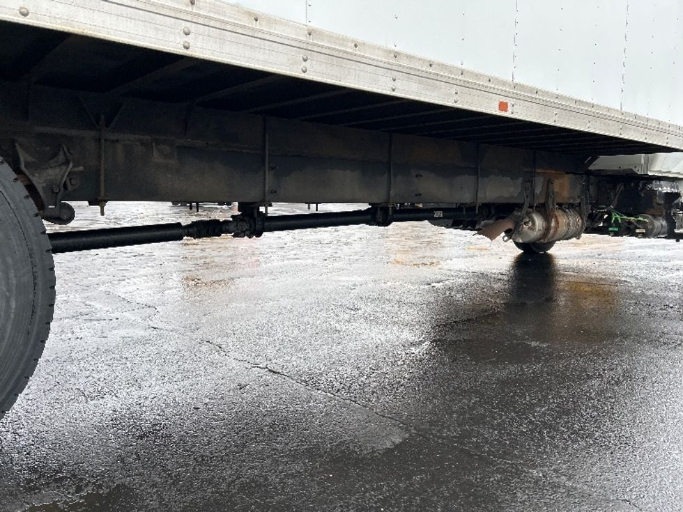 Medium Duty Box Truck-Light and Medium Duty Trucks-International-2020-MV607-Indianapolis-IN-98,330\n\t\tmiles-$ 60,500 - Image 14