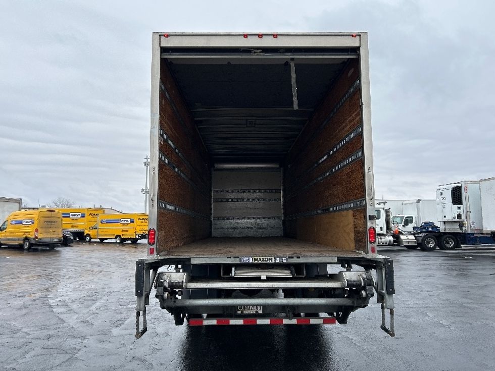 Medium Duty Box Truck-Light and Medium Duty Trucks-International-2020-MV607-Indianapolis-IN-98,330\n\t\tmiles-$ 60,500 - Image 8