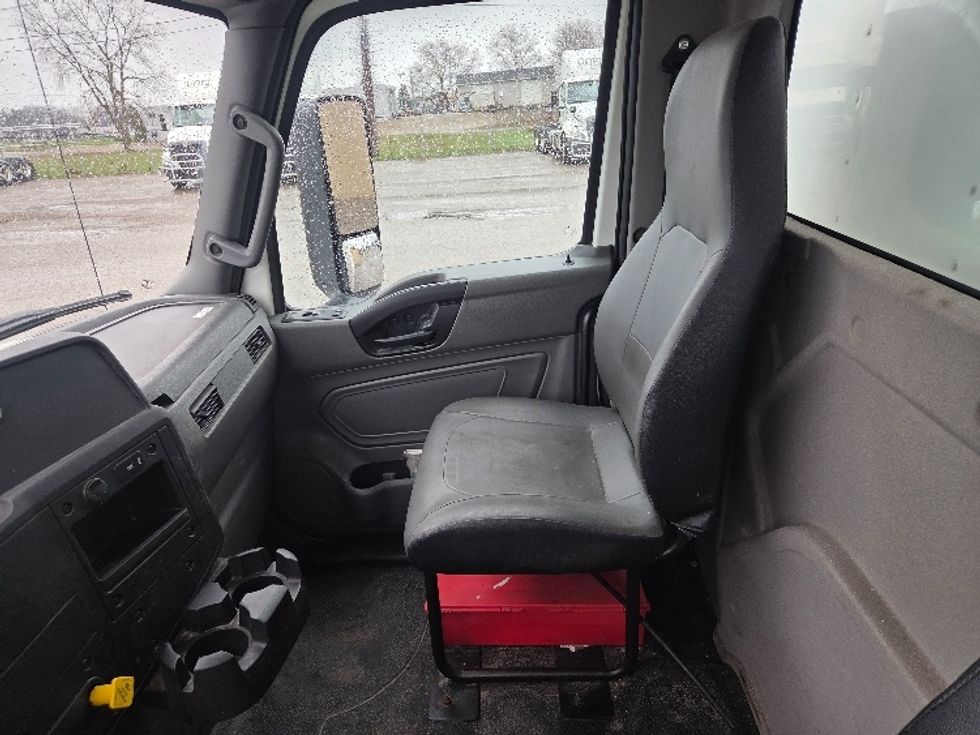 Medium Duty Box Truck-Light and Medium Duty Trucks-International-2020-MV607-Jackson-MI-108,323\n\t\tmiles-$ 58,500 - Image 19