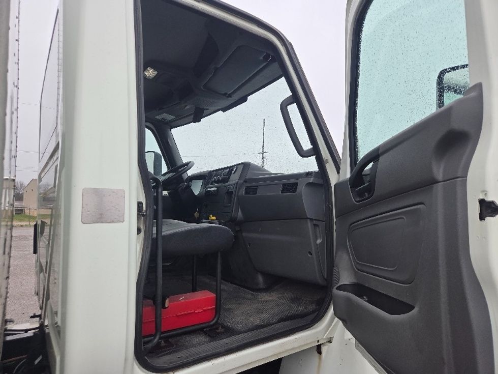 Medium Duty Box Truck-Light and Medium Duty Trucks-International-2020-MV607-Jackson-MI-108,323\n\t\tmiles-$ 58,500 - Image 20