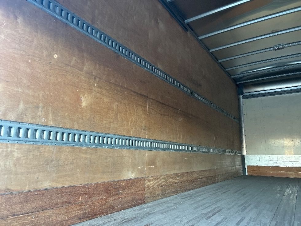 Medium Duty Box Truck-Light and Medium Duty Trucks-International-2020-MV607-Jackson-TN-125,315\n\t\tmiles-$ 49,000 - Image 10
