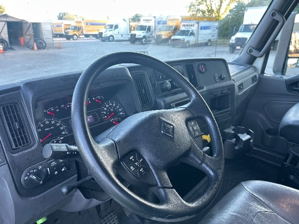Medium Duty Box Truck-Light and Medium Duty Trucks-International-2020-MV607-Jackson-TN-125,315\n\t\tmiles-$ 49,000 - Image 16