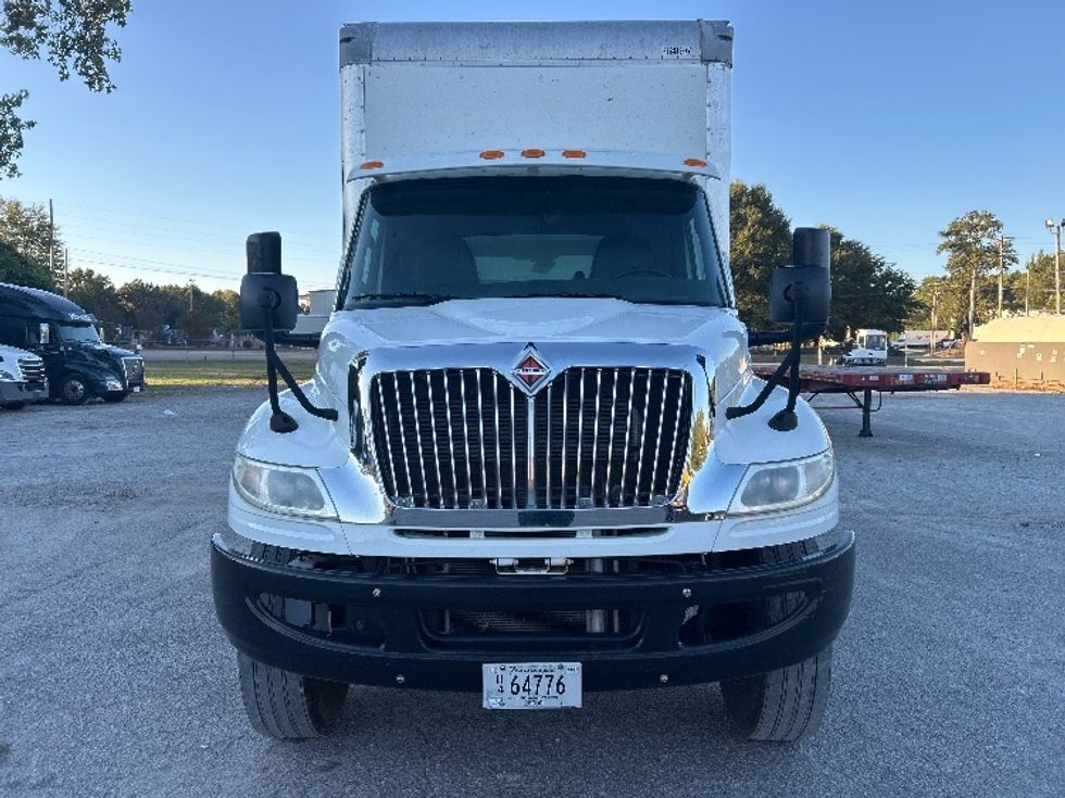 Medium Duty Box Truck-Light and Medium Duty Trucks-International-2020-MV607-Jackson-TN-125,315\n\t\tmiles-$ 49,000 - Image 2