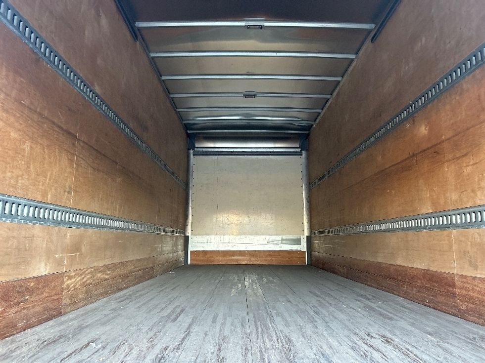 Medium Duty Box Truck-Light and Medium Duty Trucks-International-2020-MV607-Jackson-TN-125,315\n\t\tmiles-$ 49,000 - Image 8