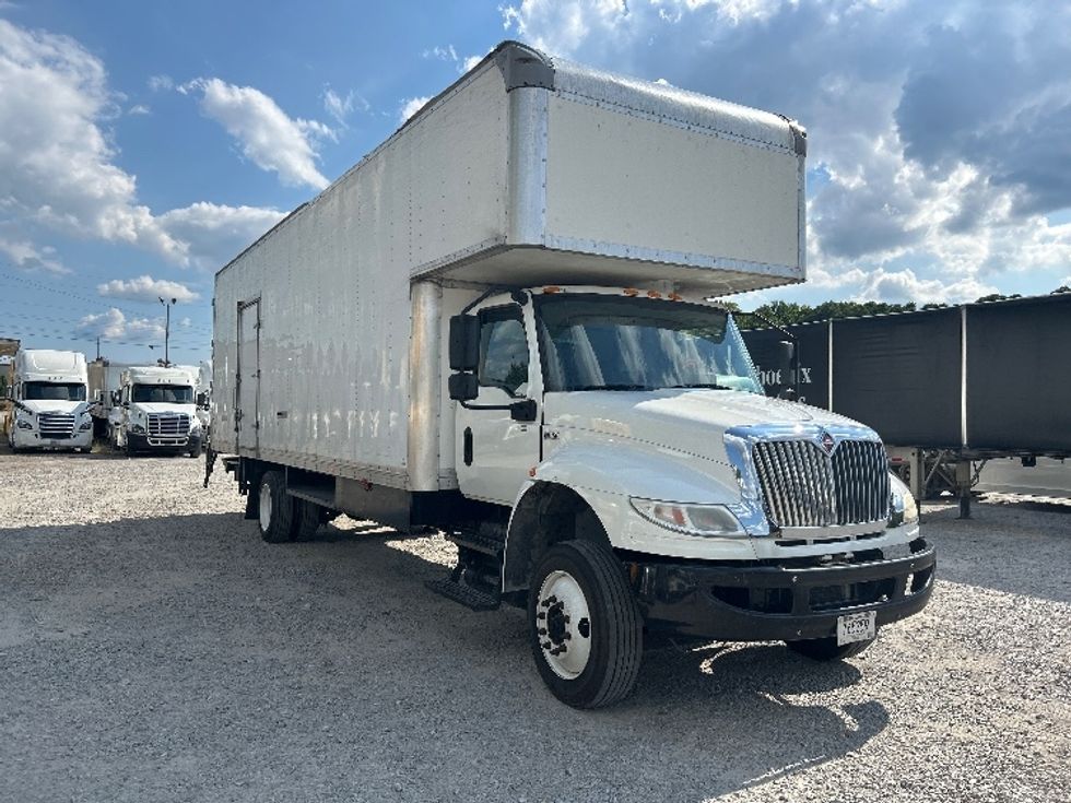 Medium Duty Box Truck-Light and Medium Duty Trucks-International-2020-MV607-Jackson-TN-297,261\n\t\tmiles-$ 37,000 - Image 1