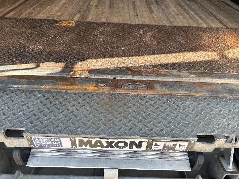 Medium Duty Box Truck-Light and Medium Duty Trucks-International-2020-MV607-Jackson-TN-297,261\n\t\tmiles-$ 37,000 - Image 10