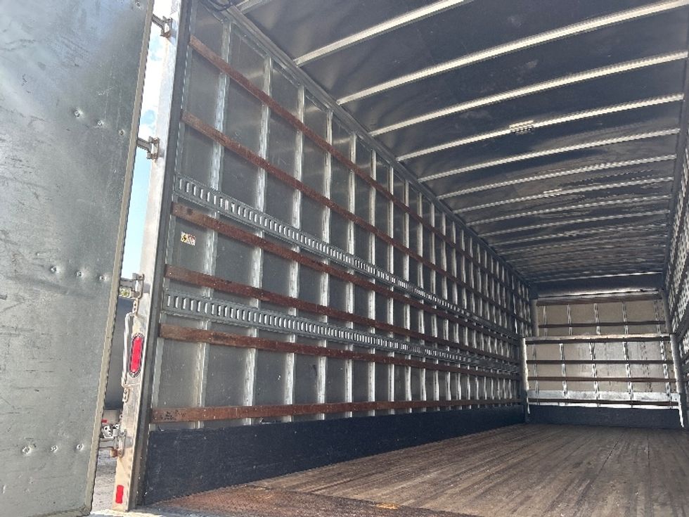 Medium Duty Box Truck-Light and Medium Duty Trucks-International-2020-MV607-Jackson-TN-297,261\n\t\tmiles-$ 37,000 - Image 11