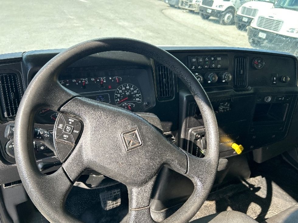 Medium Duty Box Truck-Light and Medium Duty Trucks-International-2020-MV607-Jackson-TN-297,261\n\t\tmiles-$ 37,000 - Image 18