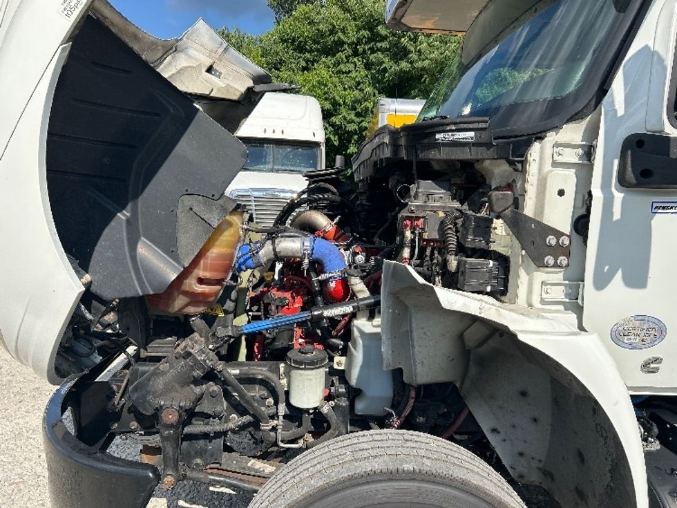 Medium Duty Box Truck-Light and Medium Duty Trucks-International-2020-MV607-Jackson-TN-297,261\n\t\tmiles-$ 37,000 - Image 24