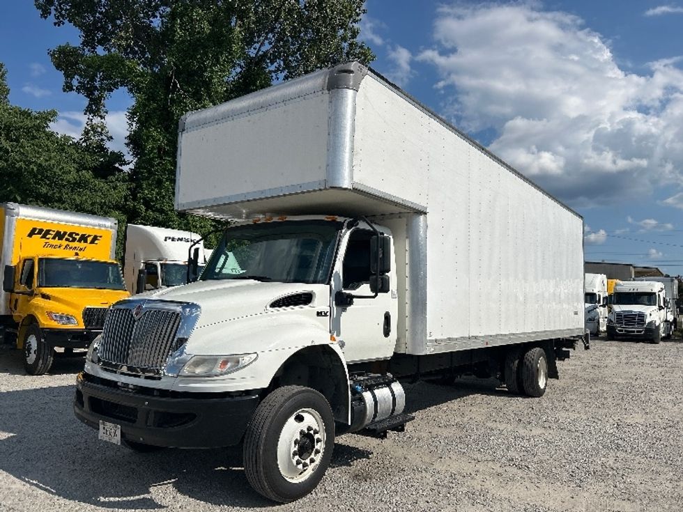 Medium Duty Box Truck-Light and Medium Duty Trucks-International-2020-MV607-Jackson-TN-297,261\n\t\tmiles-$ 37,000 - Image 3