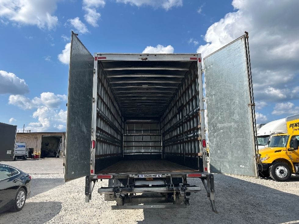 Medium Duty Box Truck-Light and Medium Duty Trucks-International-2020-MV607-Jackson-TN-297,261\n\t\tmiles-$ 37,000 - Image 8