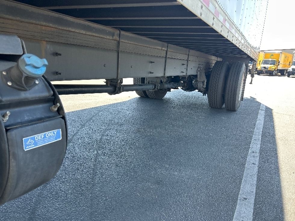 Medium Duty Box Truck-Light and Medium Duty Trucks-International-2020-MV607-Jacksonville-FL-131,077\n\t\tmiles-$ 58,750 - Image 5