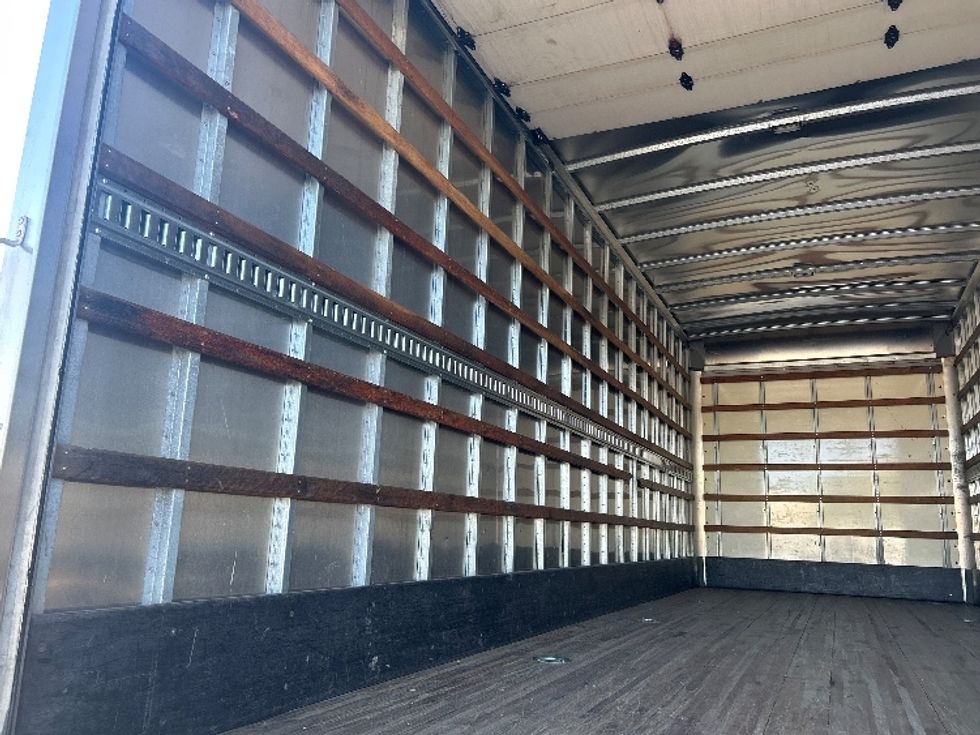 Medium Duty Box Truck-Light and Medium Duty Trucks-International-2020-MV607-Jessup-MD-196,905\n\t\tmiles-$ 52,250 - Image 11