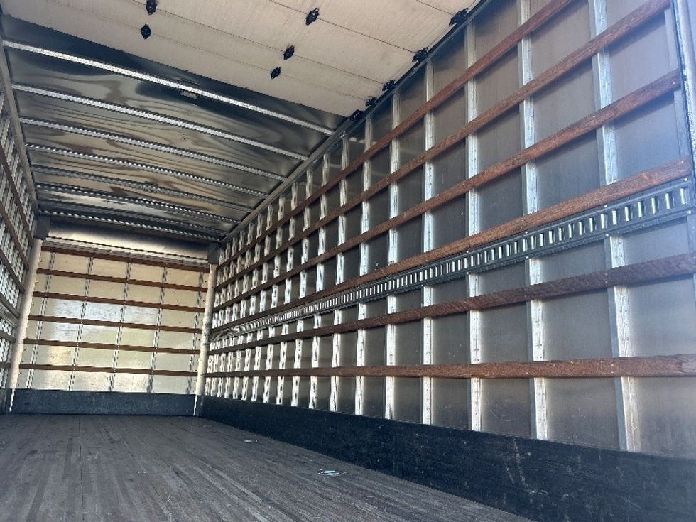 Medium Duty Box Truck-Light and Medium Duty Trucks-International-2020-MV607-Jessup-MD-196,905\n\t\tmiles-$ 52,250 - Image 12
