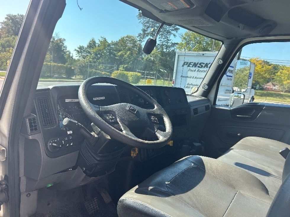 Medium Duty Box Truck-Light and Medium Duty Trucks-International-2020-MV607-Jessup-MD-196,905\n\t\tmiles-$ 52,250 - Image 17