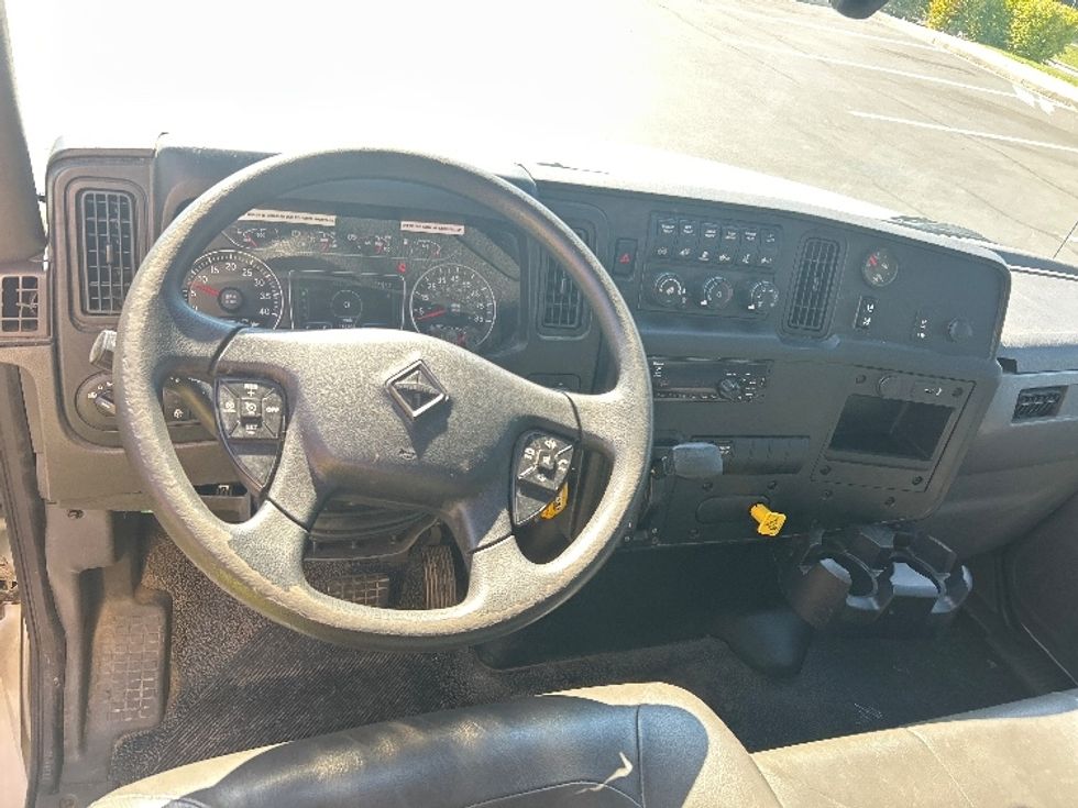 Medium Duty Box Truck-Light and Medium Duty Trucks-International-2020-MV607-Jessup-MD-196,905\n\t\tmiles-$ 52,250 - Image 18
