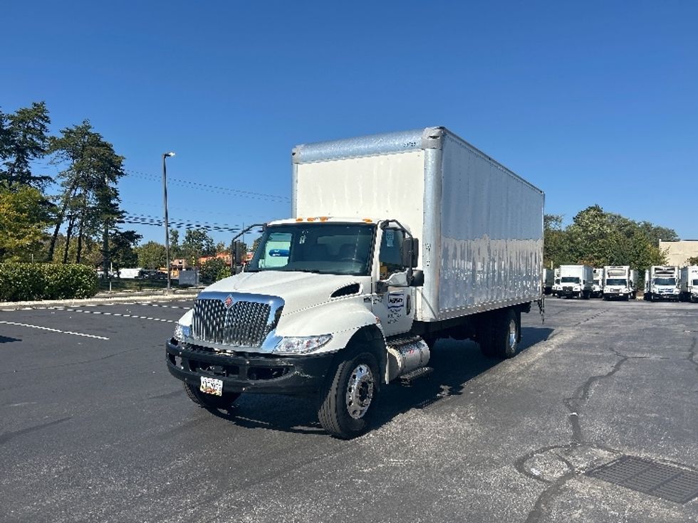 Medium Duty Box Truck-Light and Medium Duty Trucks-International-2020-MV607-Jessup-MD-196,905\n\t\tmiles-$ 52,250 - Image 3
