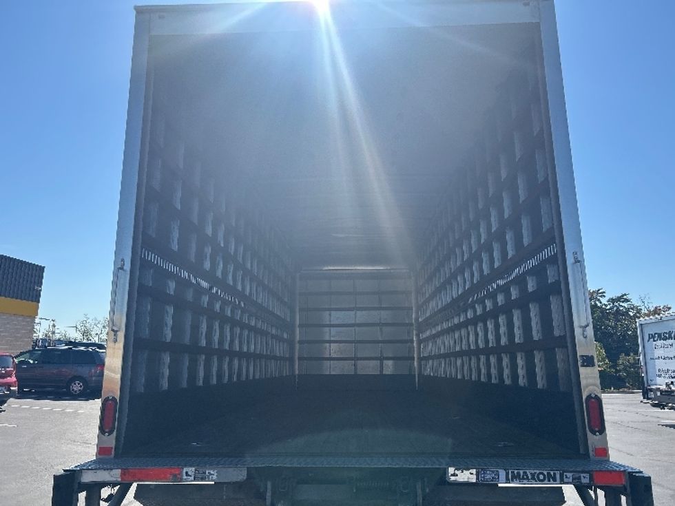 Medium Duty Box Truck-Light and Medium Duty Trucks-International-2020-MV607-Jessup-MD-196,905\n\t\tmiles-$ 52,250 - Image 8