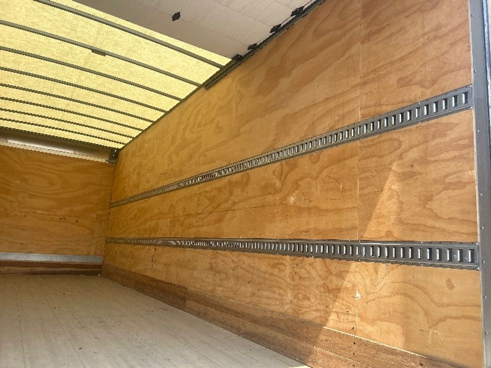 Medium Duty Box Truck-Light and Medium Duty Trucks-International-2020-MV607-Jessup-MD-74,171\n\t\tmiles-$ 66,750 - Image 12