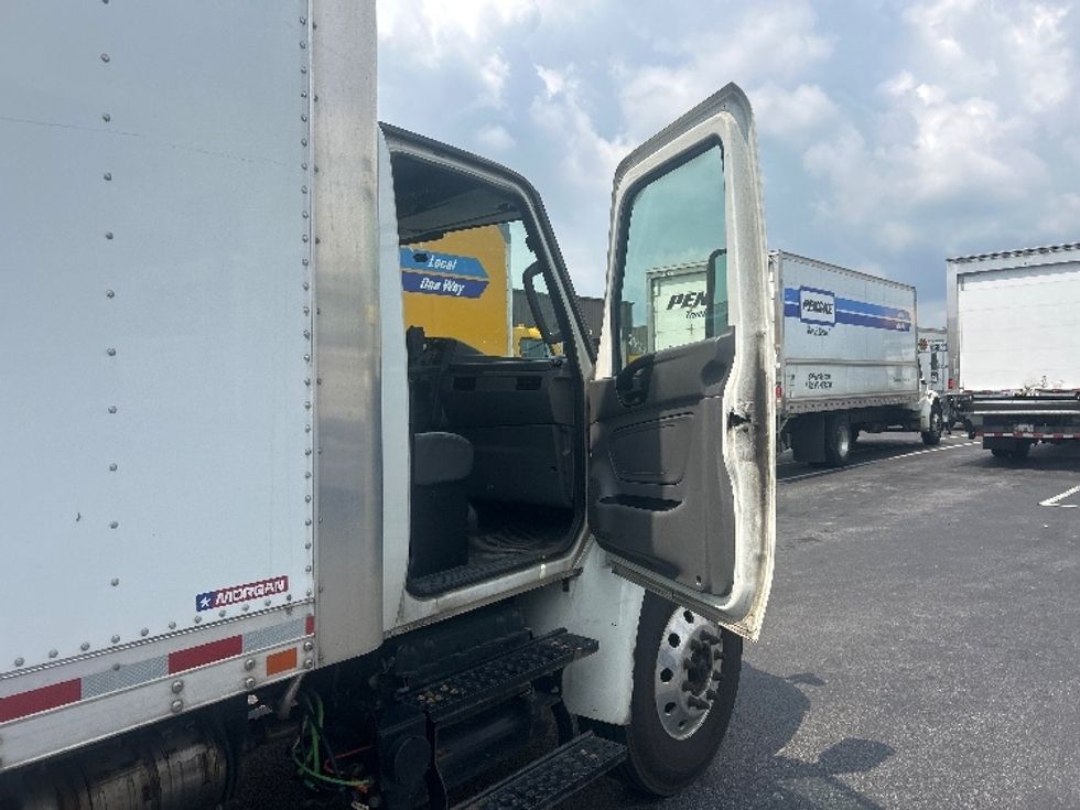 Medium Duty Box Truck-Light and Medium Duty Trucks-International-2020-MV607-Jessup-MD-74,171\n\t\tmiles-$ 66,750 - Image 20