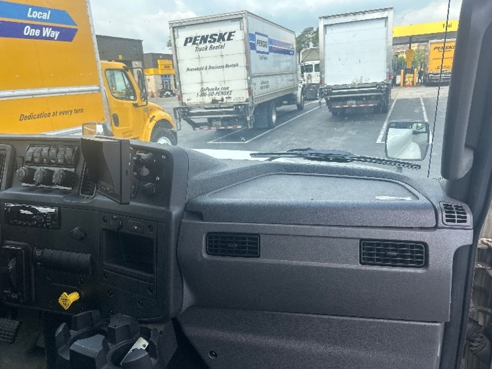 Medium Duty Box Truck-Light and Medium Duty Trucks-International-2020-MV607-Jessup-MD-74,171\n\t\tmiles-$ 66,750 - Image 21