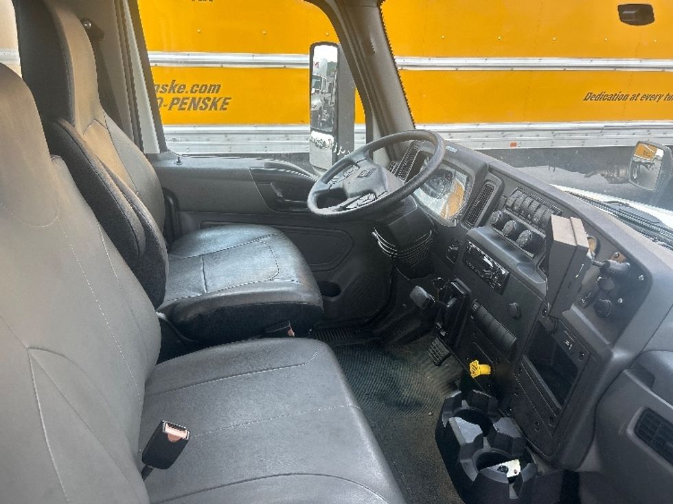 Medium Duty Box Truck-Light and Medium Duty Trucks-International-2020-MV607-Jessup-MD-74,171\n\t\tmiles-$ 66,750 - Image 22