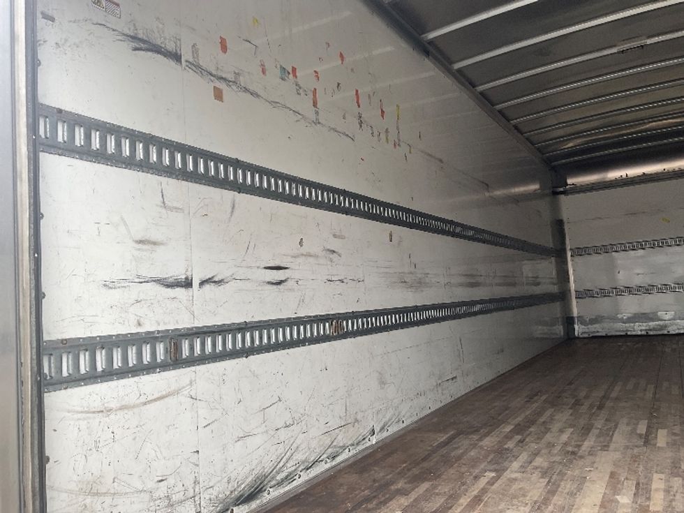 Medium Duty Box Truck-Light and Medium Duty Trucks-International-2020-MV607-Kansas City-MO-115,111\n\t\tmiles-$ 65,750 - Image 10