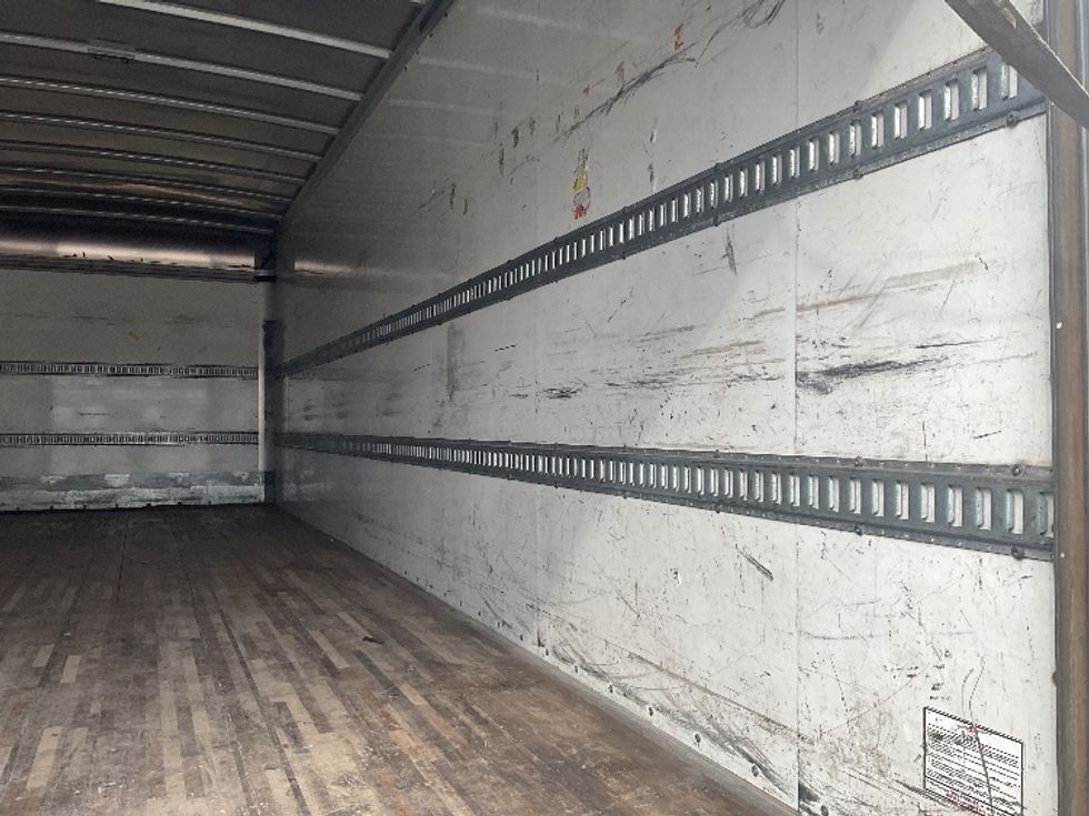 Medium Duty Box Truck-Light and Medium Duty Trucks-International-2020-MV607-Kansas City-MO-115,111\n\t\tmiles-$ 65,750 - Image 11