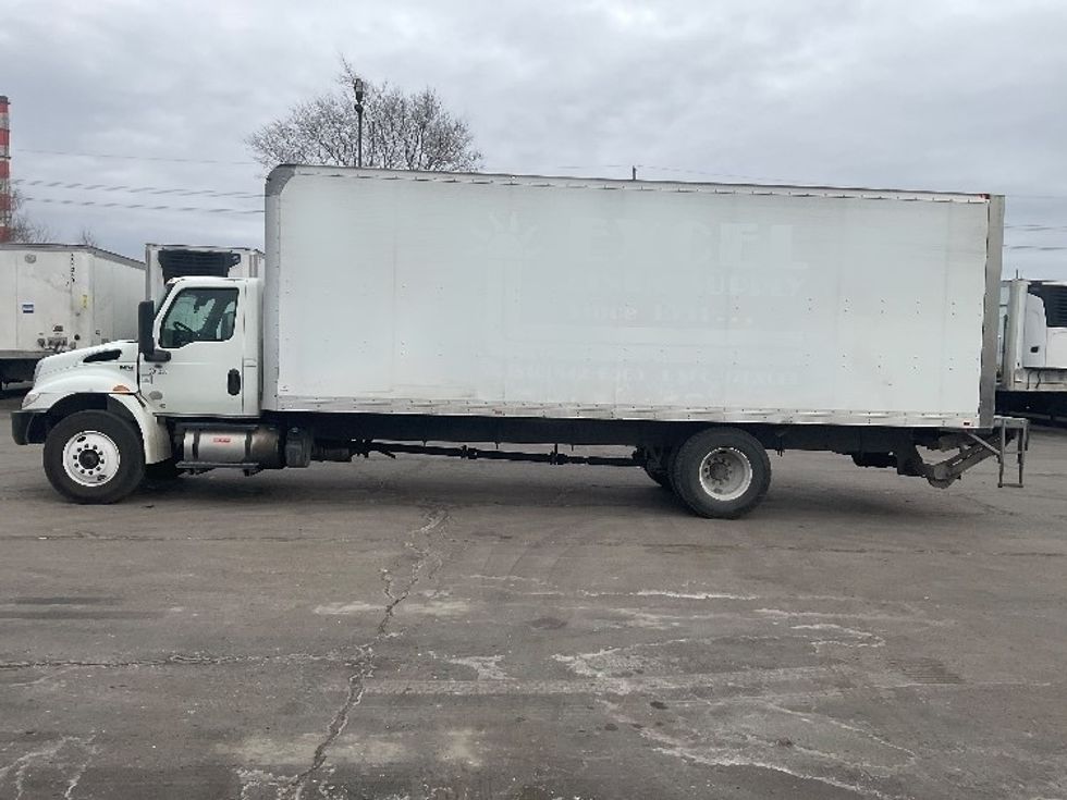 Medium Duty Box Truck-Light and Medium Duty Trucks-International-2020-MV607-Kansas City-MO-115,111\n\t\tmiles-$ 65,750 - Image 4