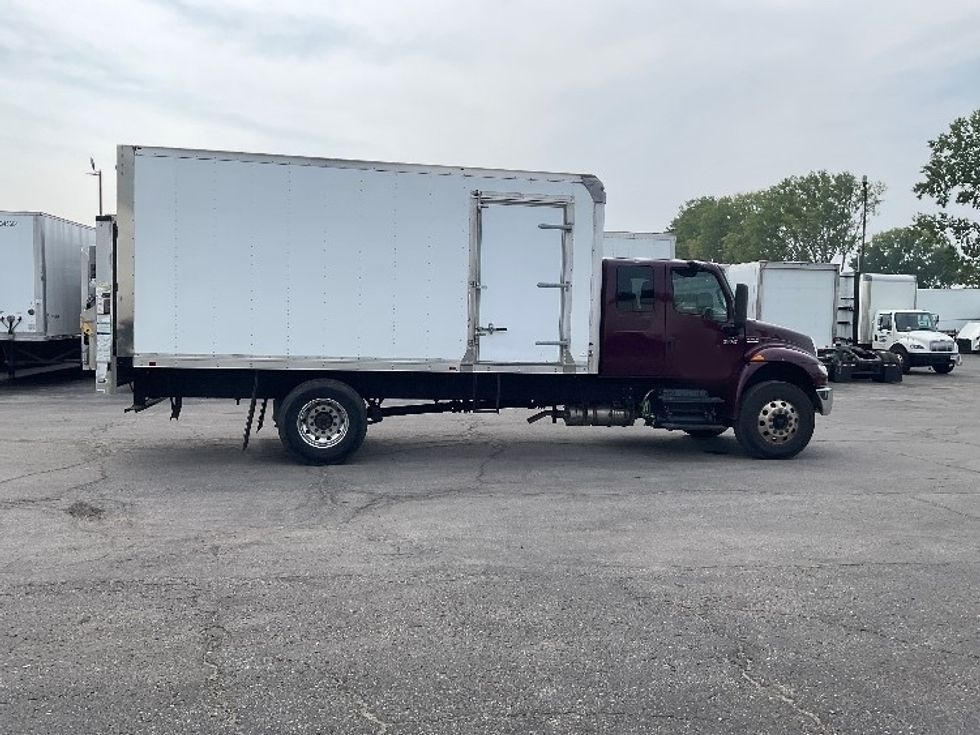 Medium Duty Box Truck-Light and Medium Duty Trucks-International-2020-MV607-Kansas City-MO-116,196\n\t\tmiles-$ 51,250 - Image 14