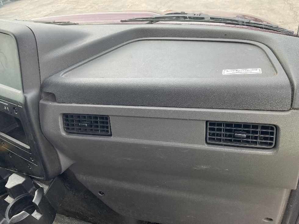 Medium Duty Box Truck-Light and Medium Duty Trucks-International-2020-MV607-Kansas City-MO-116,196\n\t\tmiles-$ 51,250 - Image 20