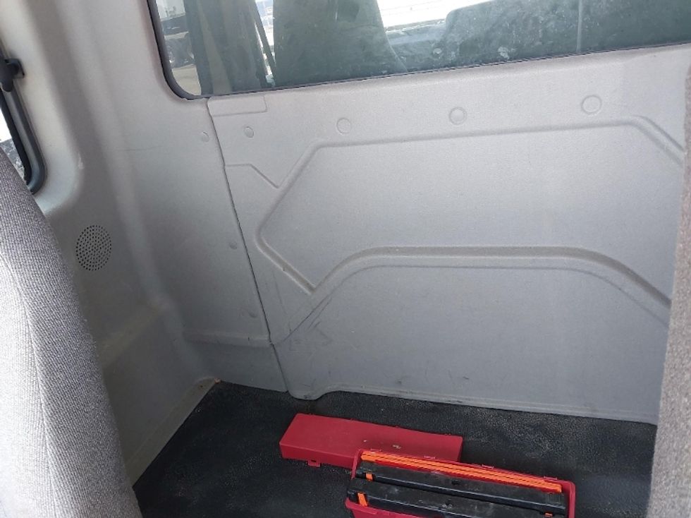 Medium Duty Box Truck-Light and Medium Duty Trucks-International-2020-MV607-Kansas City-MO-116,196\n\t\tmiles-$ 51,250 - Image 24