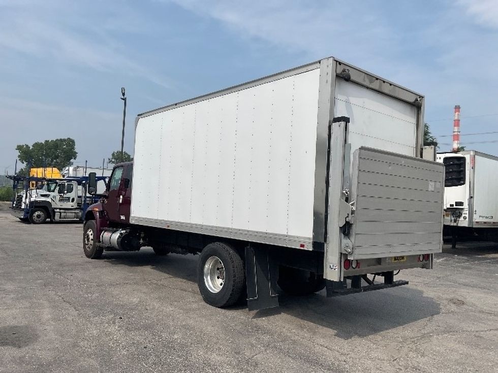 Medium Duty Box Truck-Light and Medium Duty Trucks-International-2020-MV607-Kansas City-MO-116,196\n\t\tmiles-$ 51,250 - Image 6