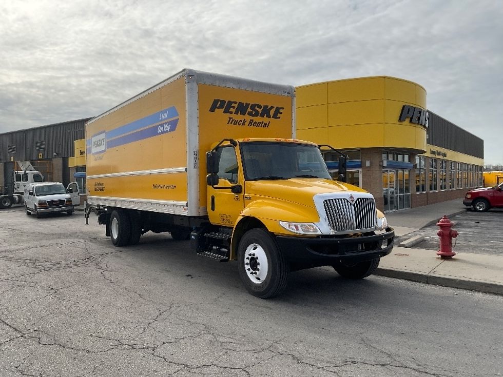 Medium Duty Box Truck-Light and Medium Duty Trucks-International-2020-MV607-Kansas City-MO-129,270\n\t\tmiles-$ 53,750 - Image 1