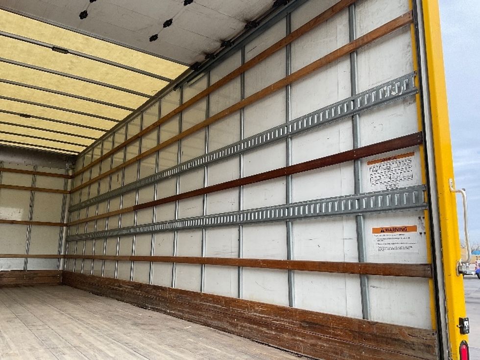 Medium Duty Box Truck-Light and Medium Duty Trucks-International-2020-MV607-Kansas City-MO-129,270\n\t\tmiles-$ 53,750 - Image 12
