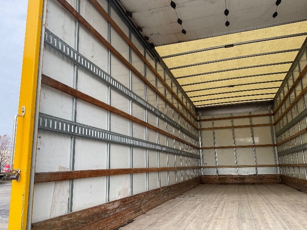 Medium Duty Box Truck-Light and Medium Duty Trucks-International-2020-MV607-Kansas City-MO-129,270\n\t\tmiles-$ 53,750 - Image 11