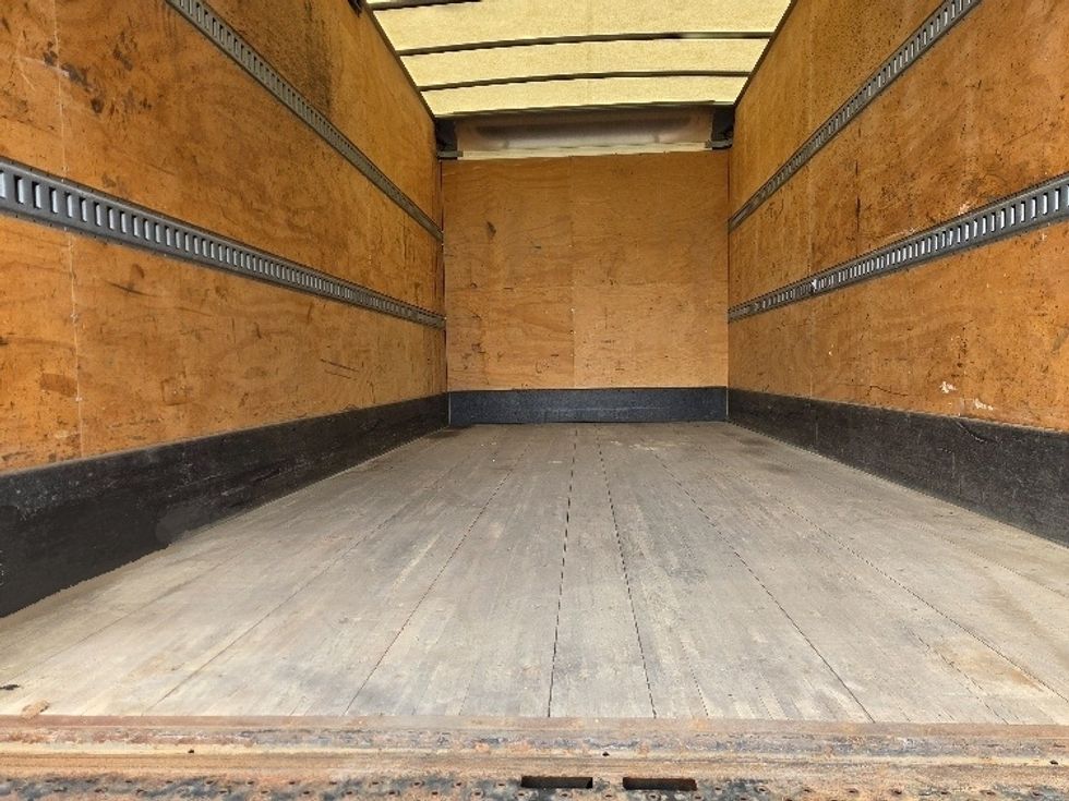 Medium Duty Box Truck-Light and Medium Duty Trucks-International-2020-MV607-Kansas City-MO-17,883\n\t\tmiles-$ 56,250 - Image 9