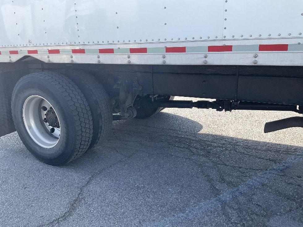 Medium Duty Box Truck-Light and Medium Duty Trucks-International-2020-MV607-Kansas City-MO-188,719\n\t\tmiles-$ 37,750 - Image 13