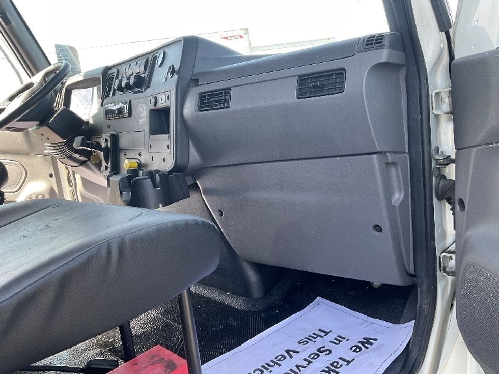 Medium Duty Box Truck-Light and Medium Duty Trucks-International-2020-MV607-Kansas City-MO-188,719\n\t\tmiles-$ 37,750 - Image 19