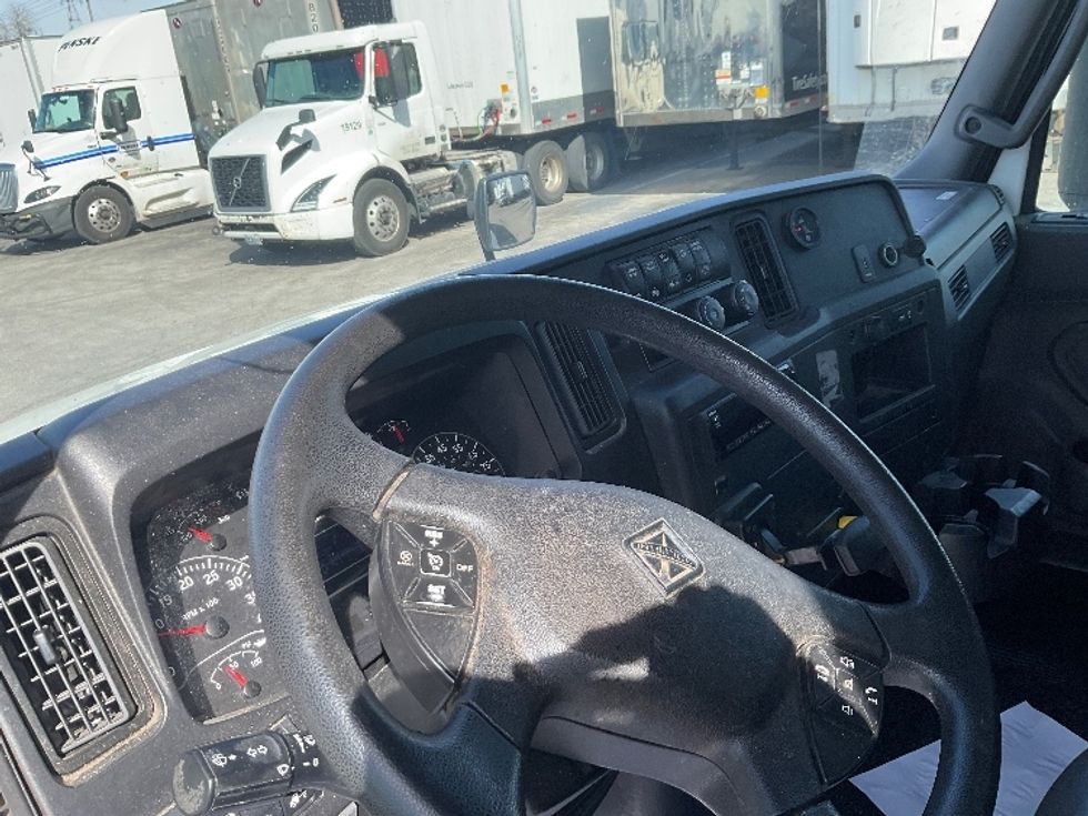 Medium Duty Box Truck-Light and Medium Duty Trucks-International-2020-MV607-Kansas City-MO-188,719\n\t\tmiles-$ 37,750 - Image 16
