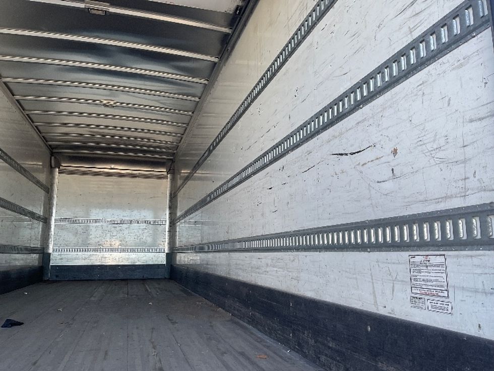 Medium Duty Box Truck-Light and Medium Duty Trucks-International-2020-MV607-Kansas City-MO-255,945\n\t\tmiles-$ 37,500 - Image 12