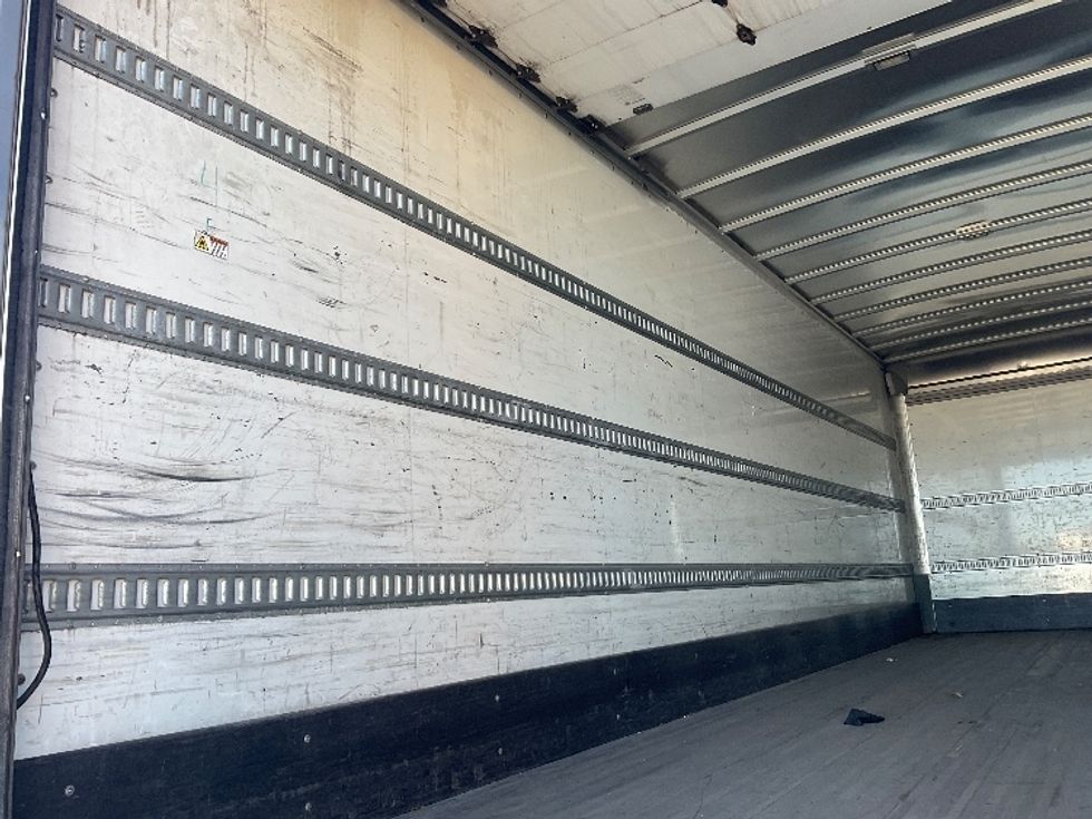 Medium Duty Box Truck-Light and Medium Duty Trucks-International-2020-MV607-Kansas City-MO-255,945\n\t\tmiles-$ 37,500 - Image 11