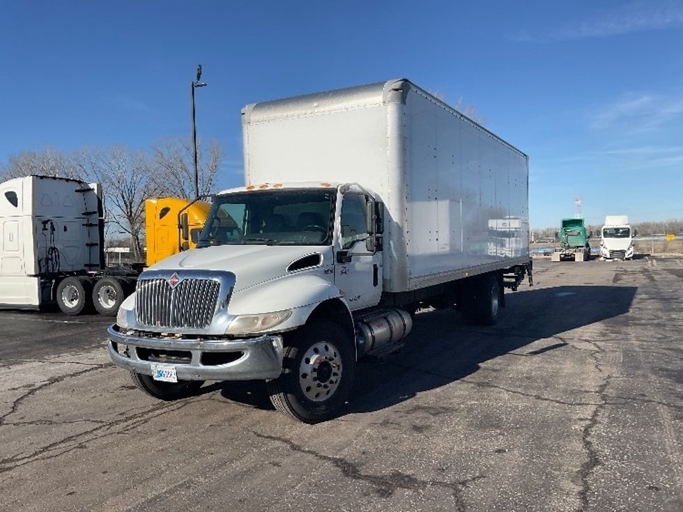 Medium Duty Box Truck-Light and Medium Duty Trucks-International-2020-MV607-Kansas City-MO-255,945\n\t\tmiles-$ 37,500 - Image 3